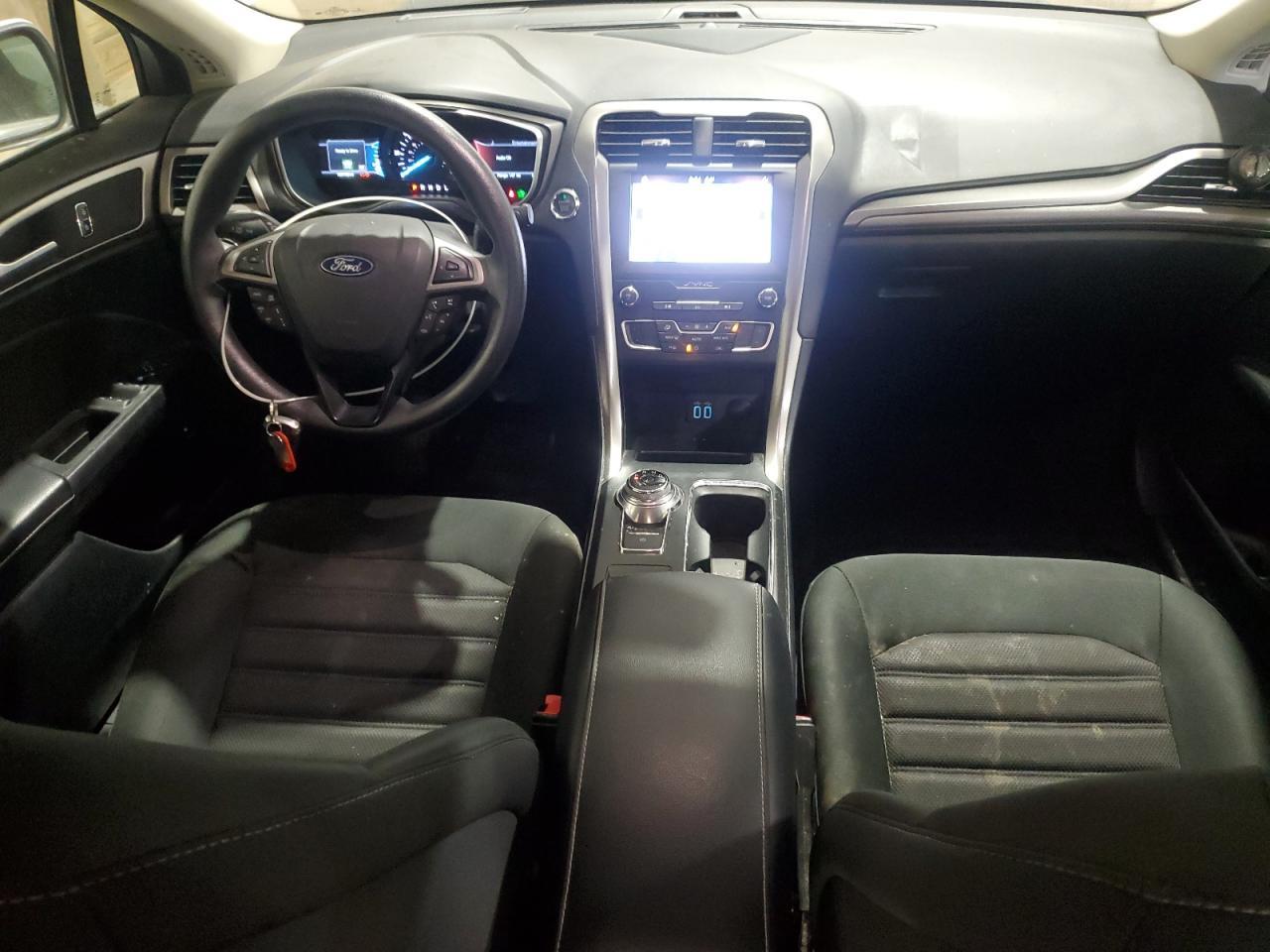 2019 Ford Fusion Se - zdjęcie 8