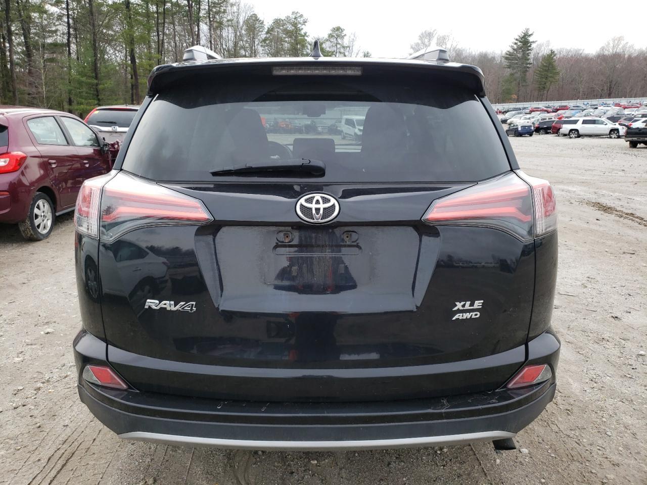 2017 Toyota Rav4 Xle - zdjęcie 6