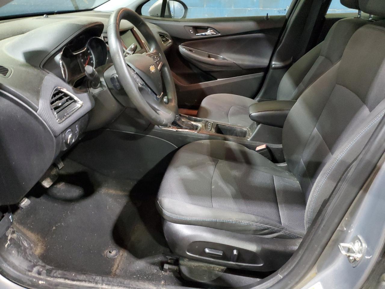 2019 Chevrolet Cruze Lt - zdjęcie 7