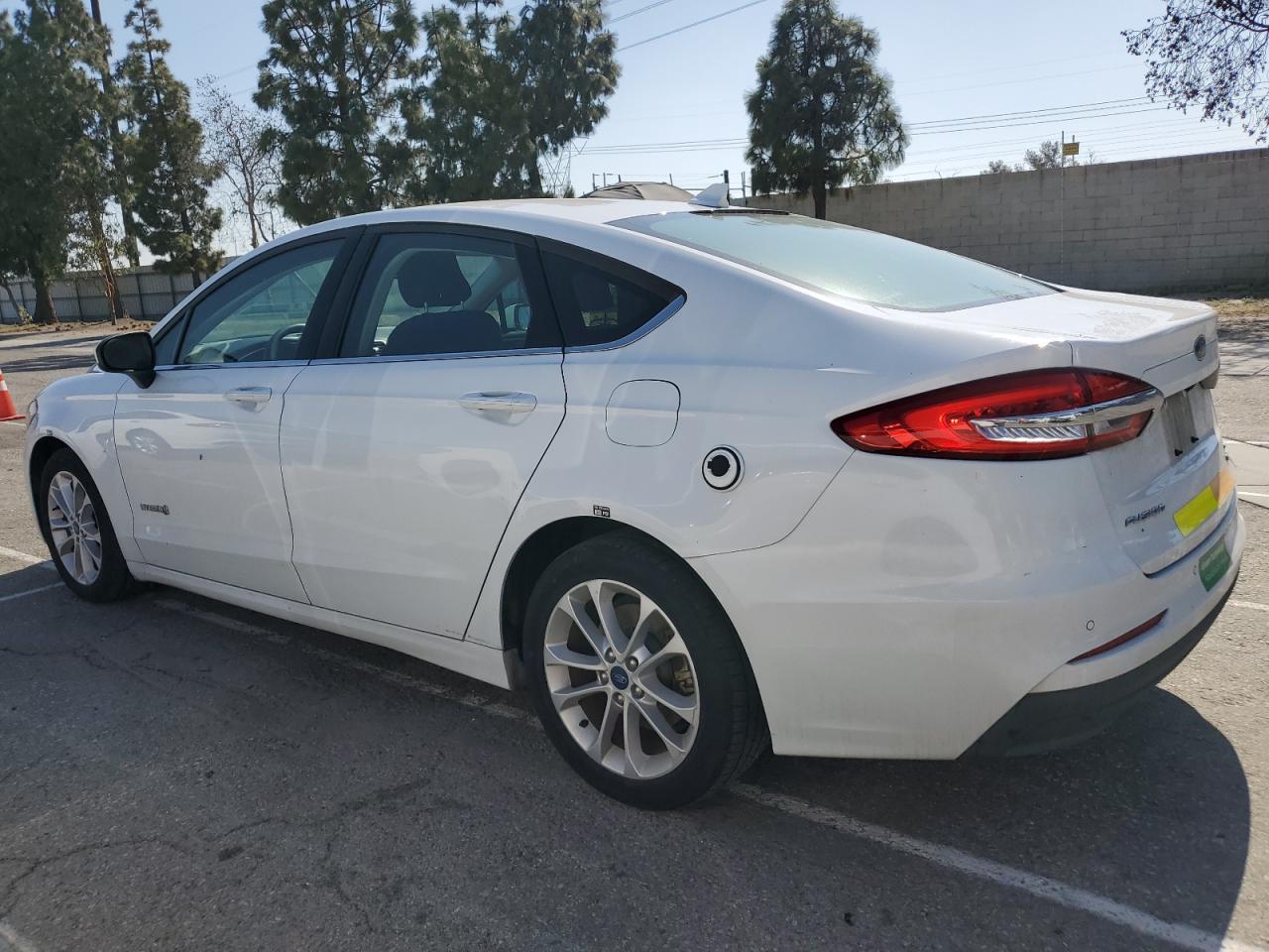 2019 Ford Fusion Se - zdjęcie 2