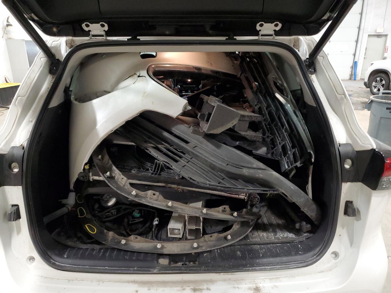 2021 Toyota Highlander Limited - zdjęcie 13