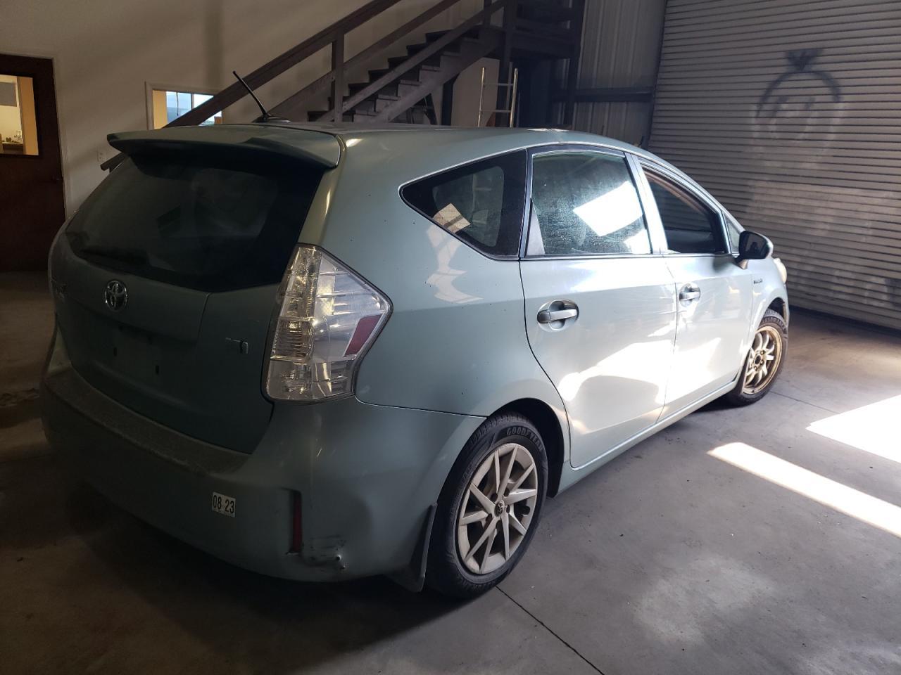 2014 Toyota Prius V - zdjęcie 3