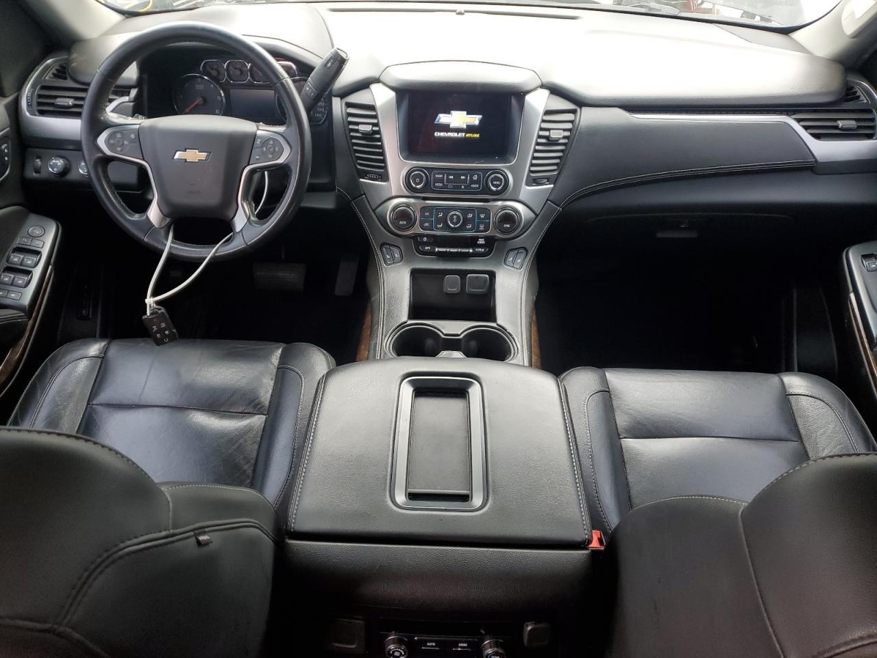 2020 Chevrolet Suburban K1500 Lt - zdjęcie 8