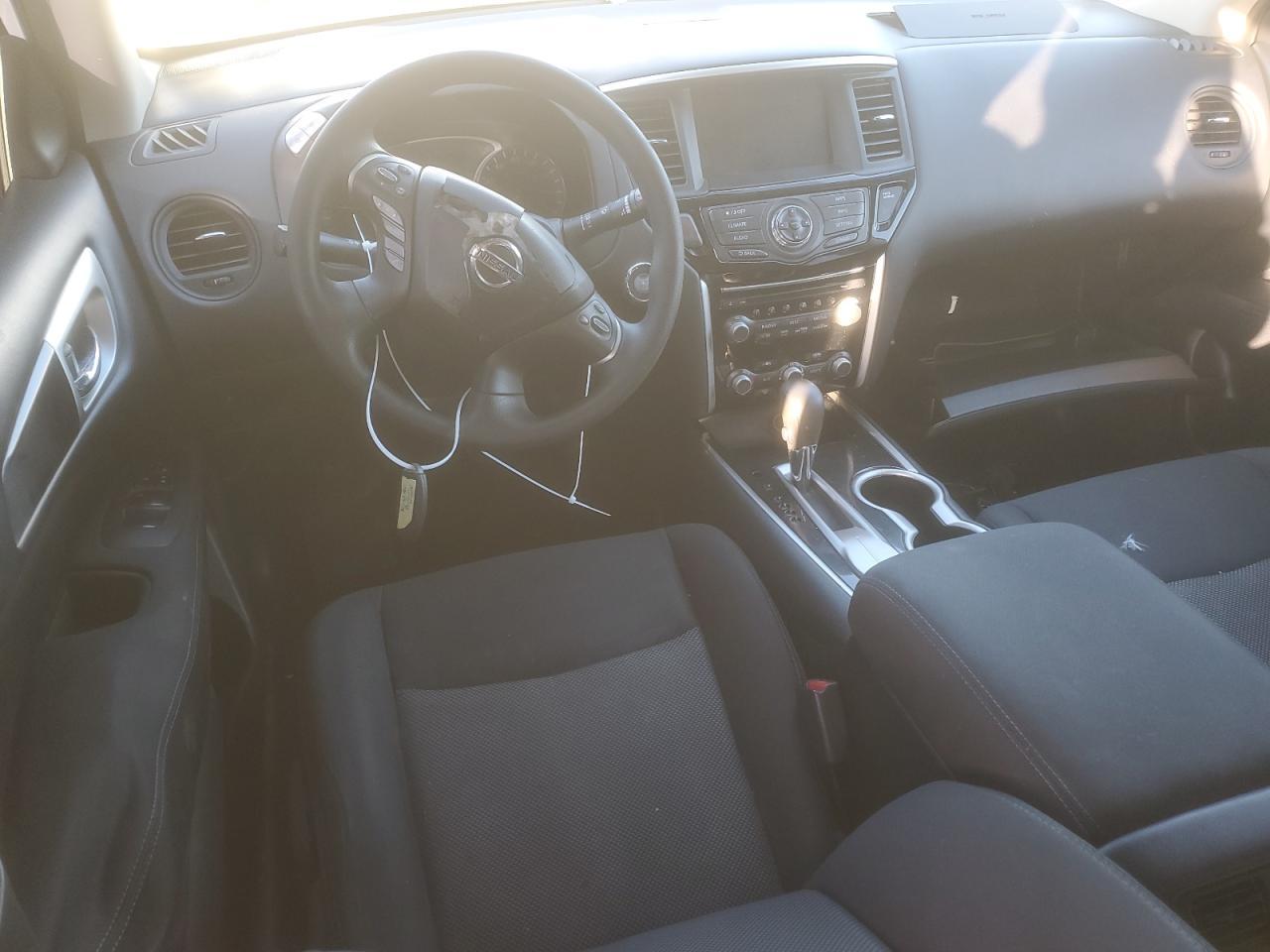 2017 Nissan Pathfinder S - zdjęcie 8