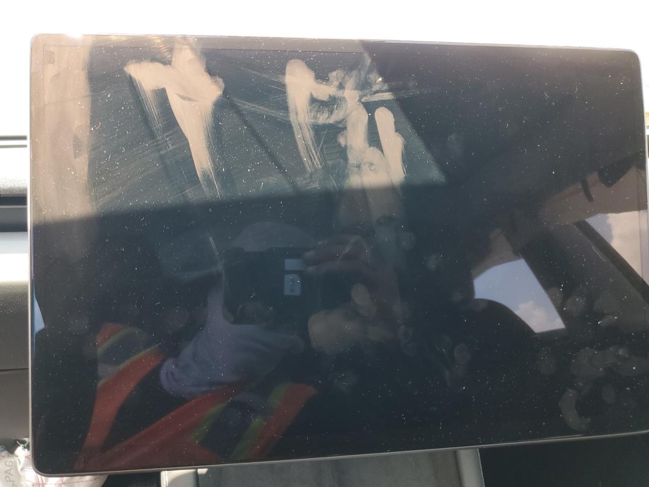 2025 Tesla Model 3 - zdjęcie 9