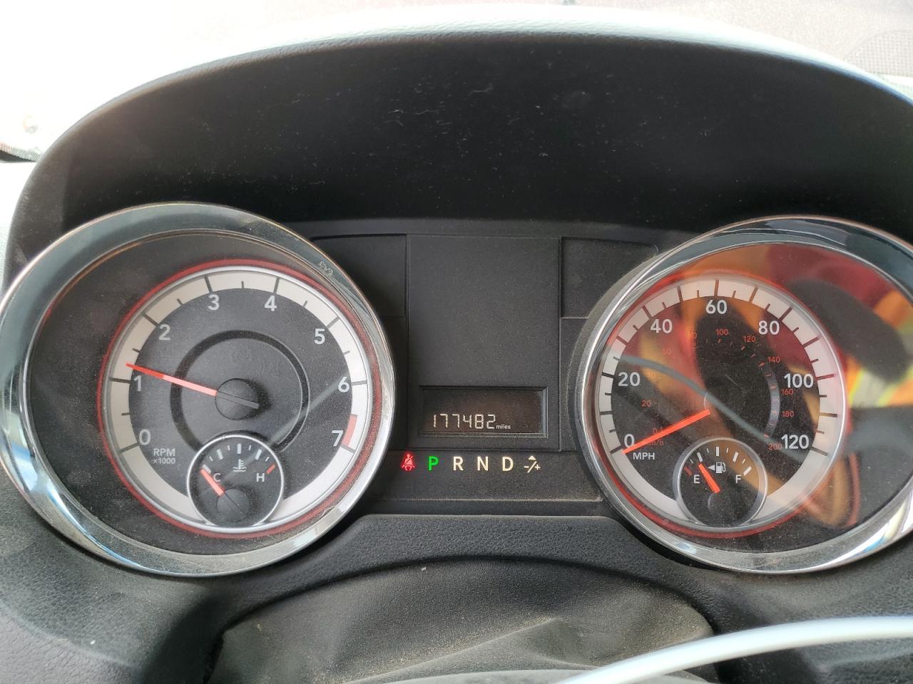 2014 Dodge Grand Caravan Sxt - zdjęcie 9