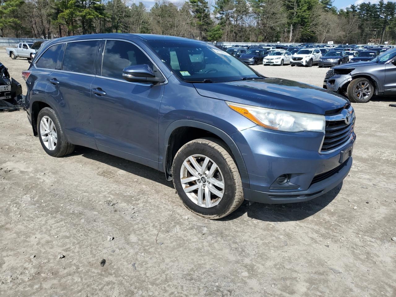 2016 Toyota Highlander Le - zdjęcie 4