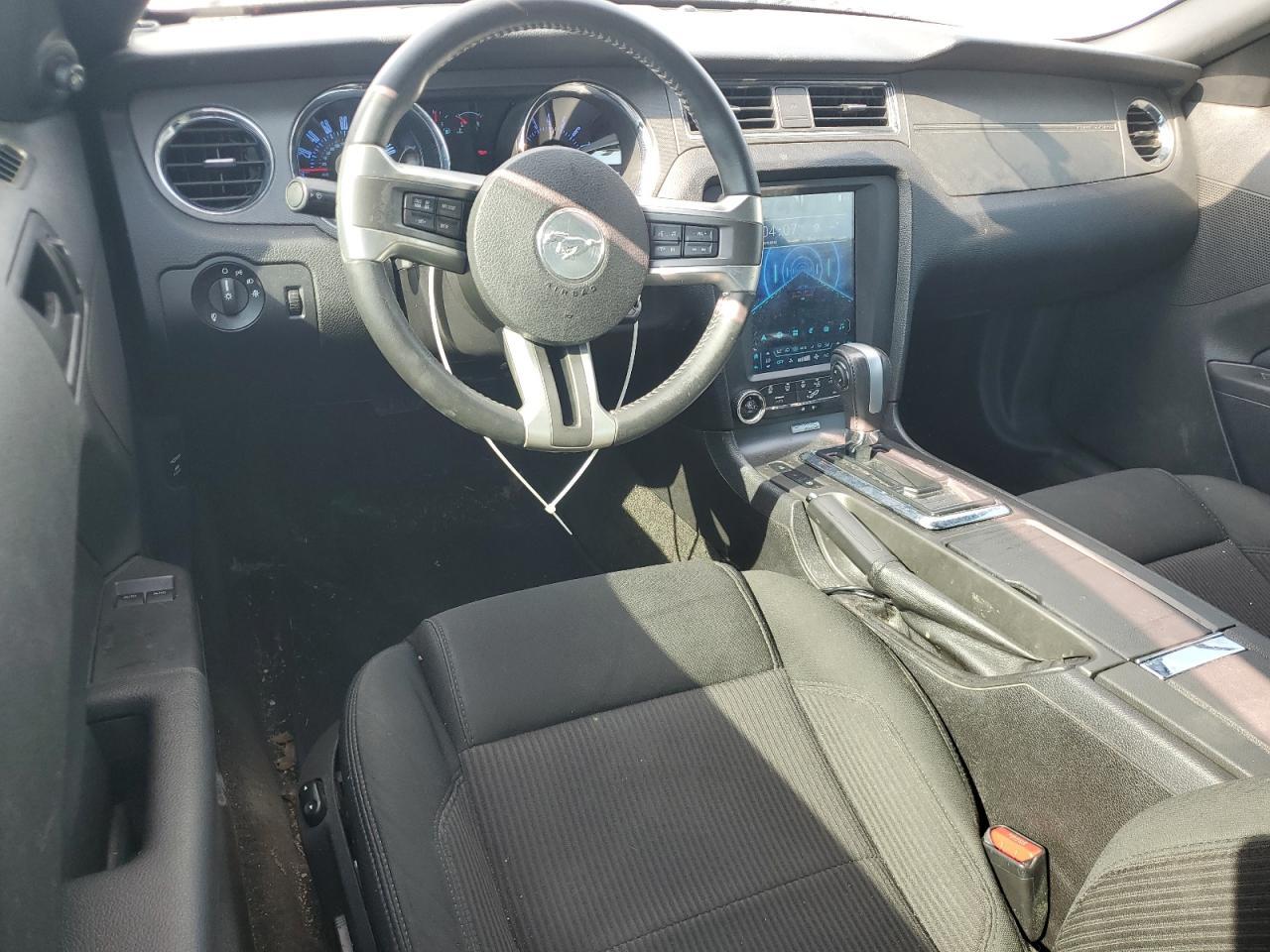 2013 Ford Mustang - zdjęcie 8