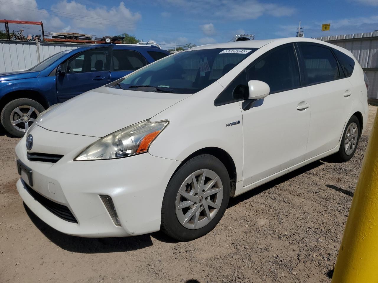 2013 Toyota Prius V - zdjęcie główne