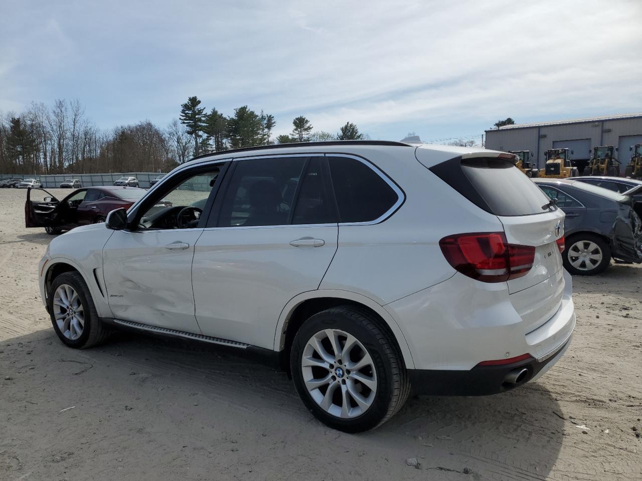 2015 BMW X5 xDrive35I - zdjęcie 2