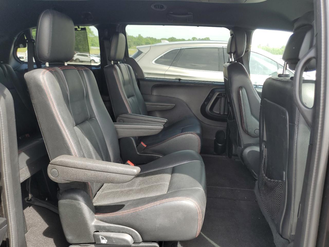 2017 Dodge Caravan - zdjęcie 11