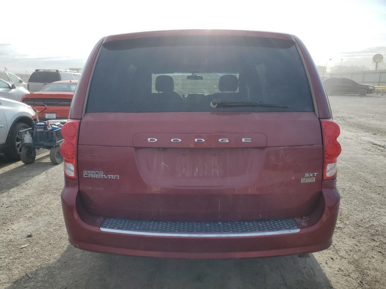 2014 Dodge Grand Caravan Sxt - zdjęcie 6