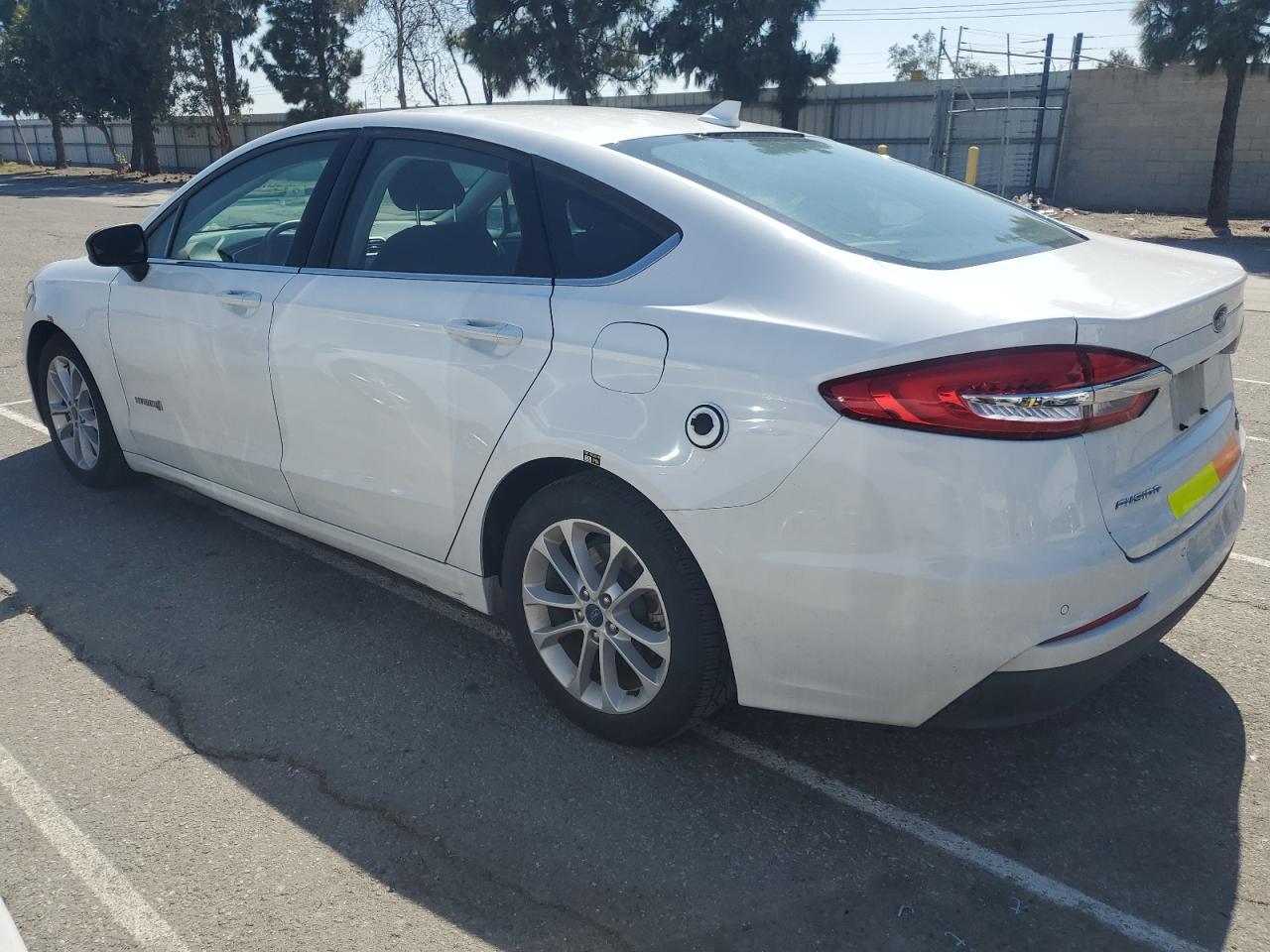 2019 Ford Fusion Se - zdjęcie 2