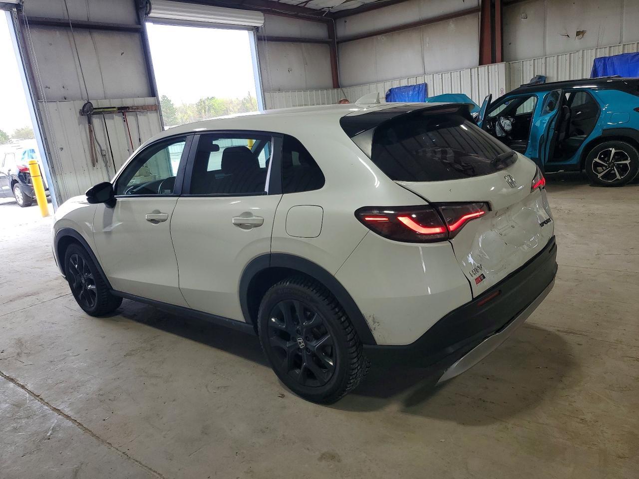 2023 Honda Hr-V Sport - zdjęcie 2