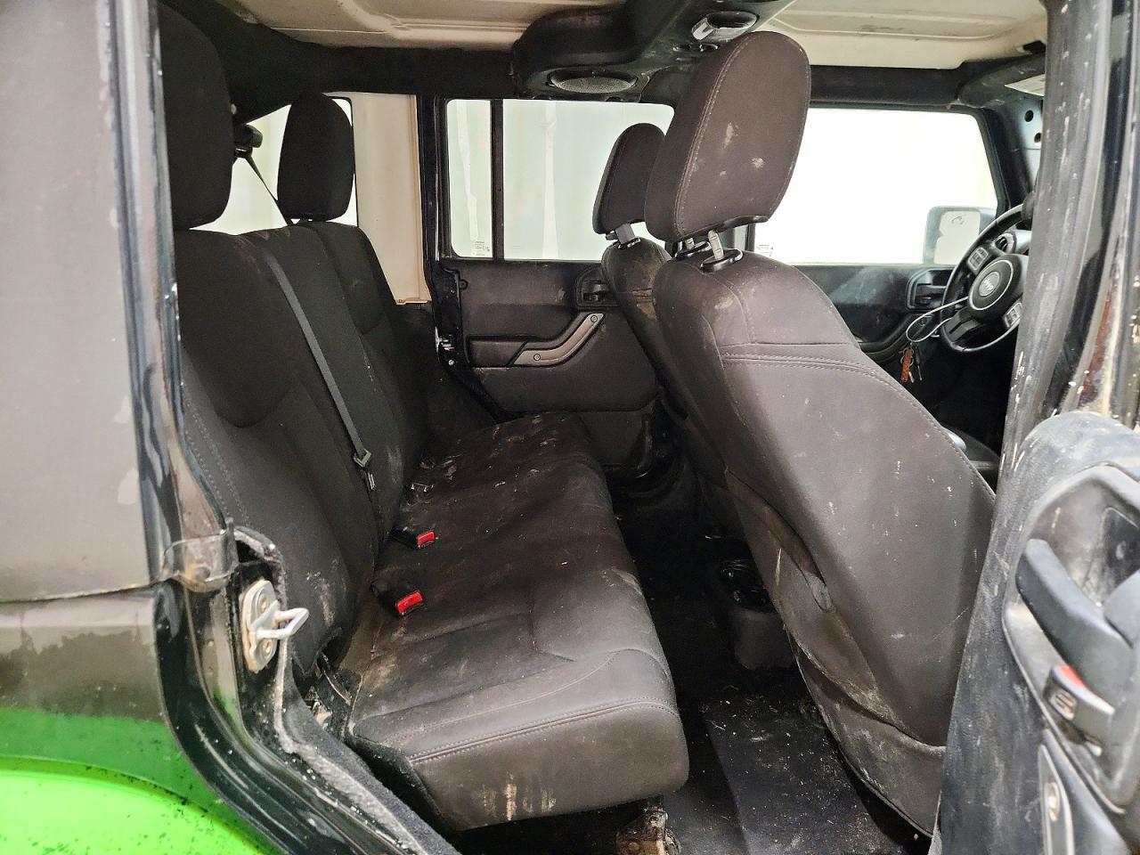 2013 Jeep Wrangler Unlimited Sport - zdjęcie 11