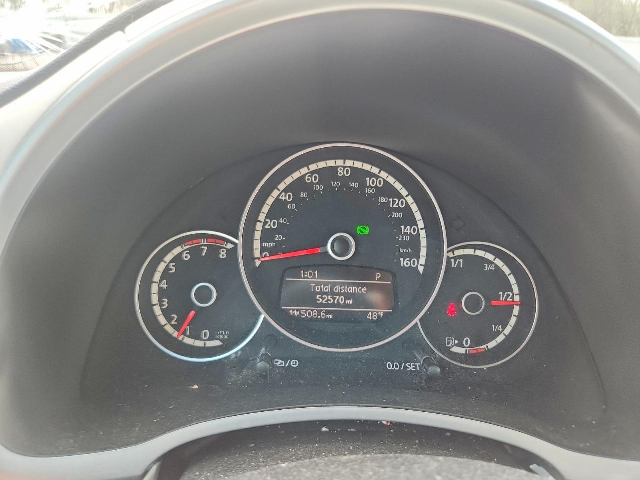 2014 Volkswagen Beetle - zdjęcie 9
