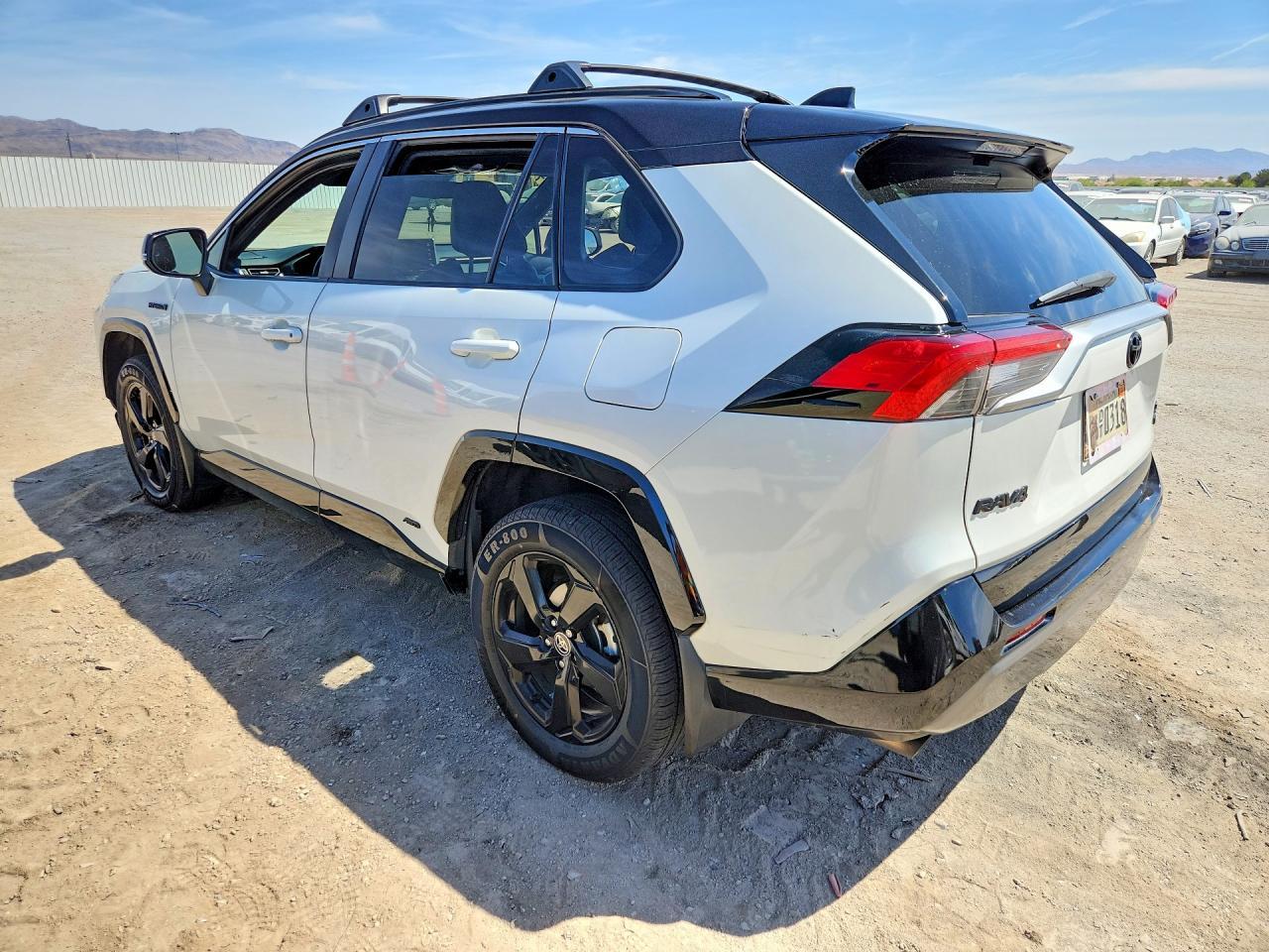 2021 Toyota Rav4 Xse - zdjęcie 2