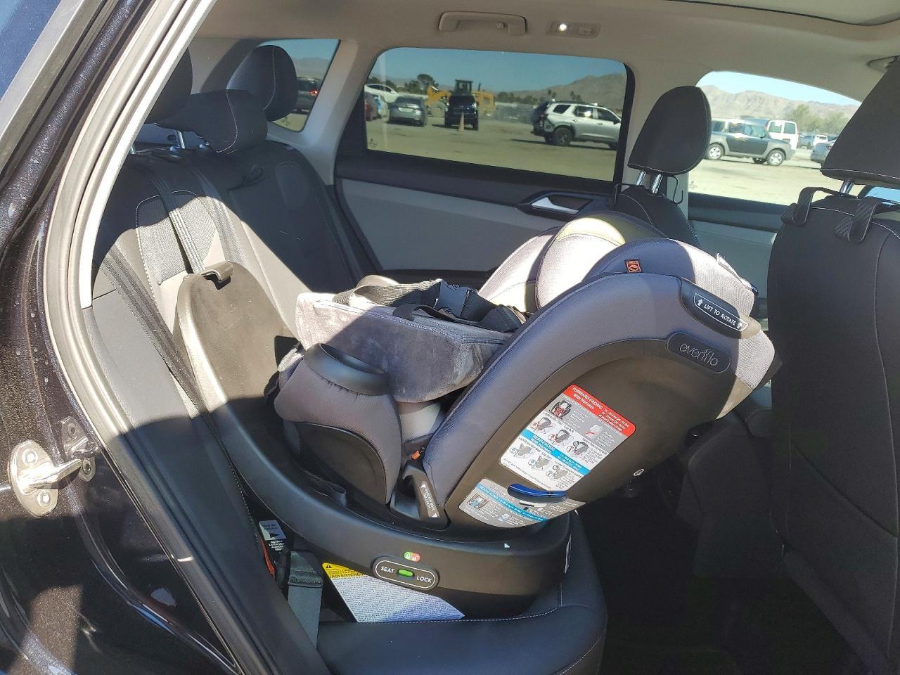 2024 Volkswagen Taos Se - zdjęcie 11