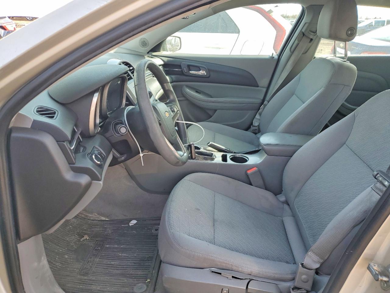 2014 Chevrolet Malibu Ls - zdjęcie 7