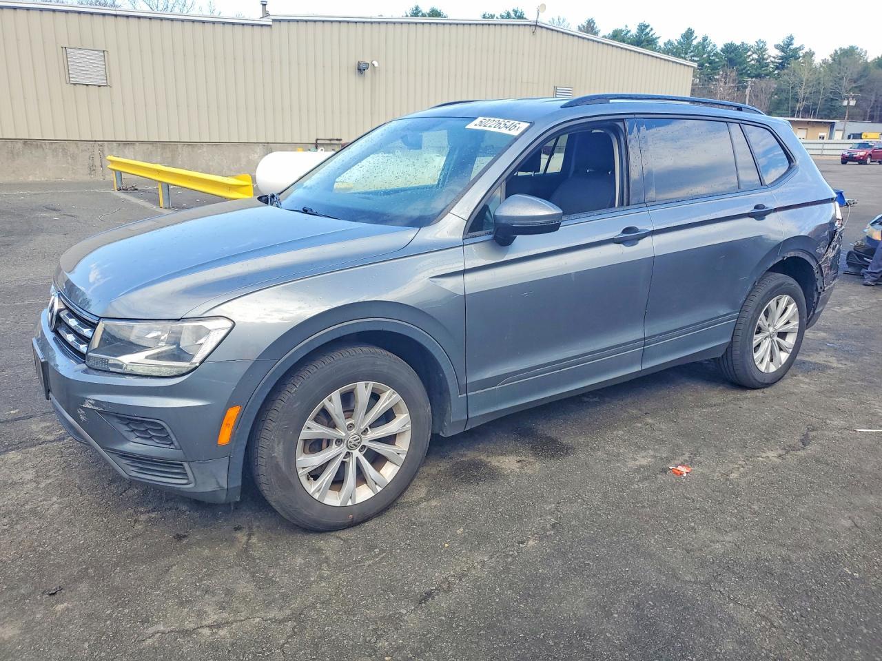 2018 Volkswagen Tiguan S - zdjęcie główne