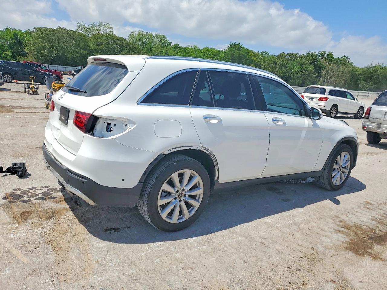 2020 Mercedes Benz Glc 300 - zdjęcie 3