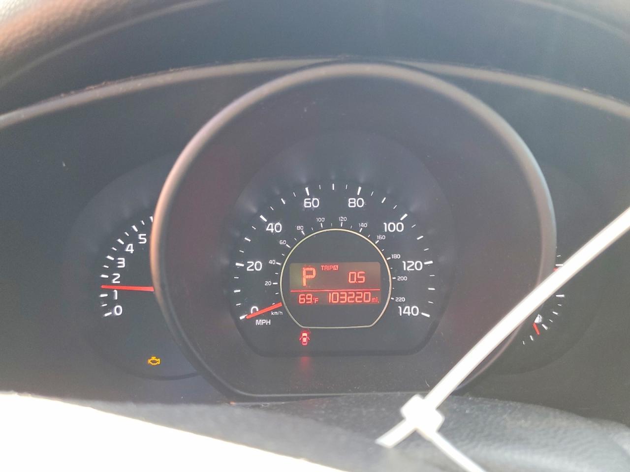 2016 Kia Soul Base - zdjęcie 9