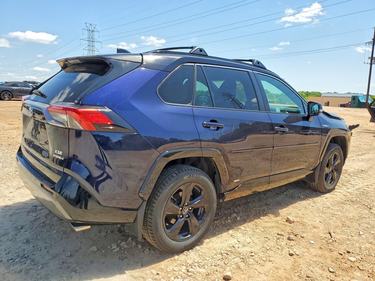 2021 Toyota Rav4 Xse - zdjęcie 3