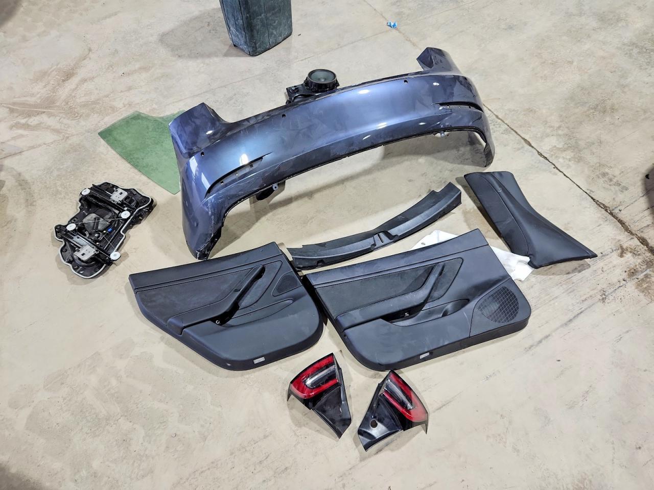 2021 Tesla Model 3 - zdjęcie 12