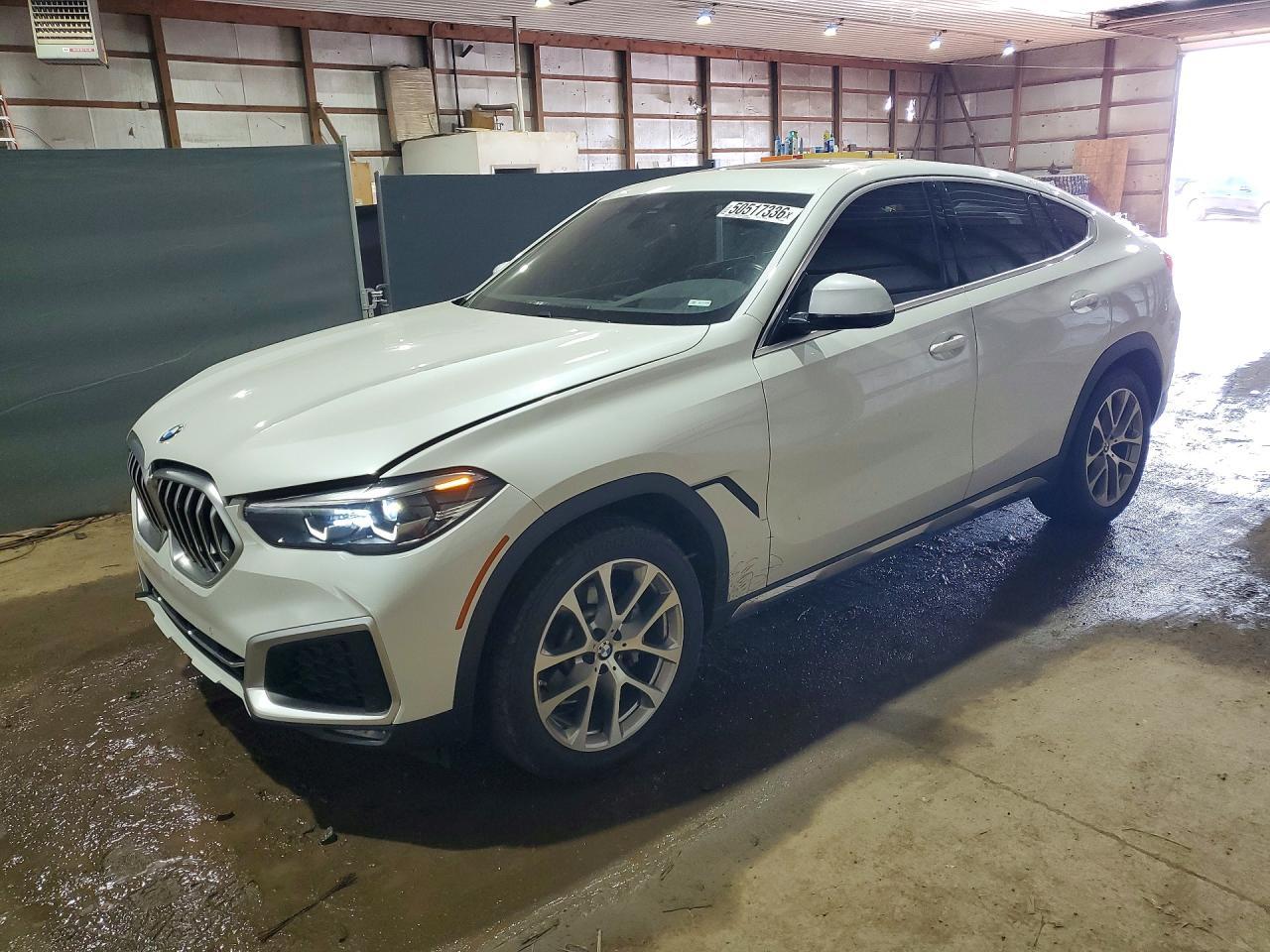2021 BMW X6 xDrive40I - zdjęcie główne