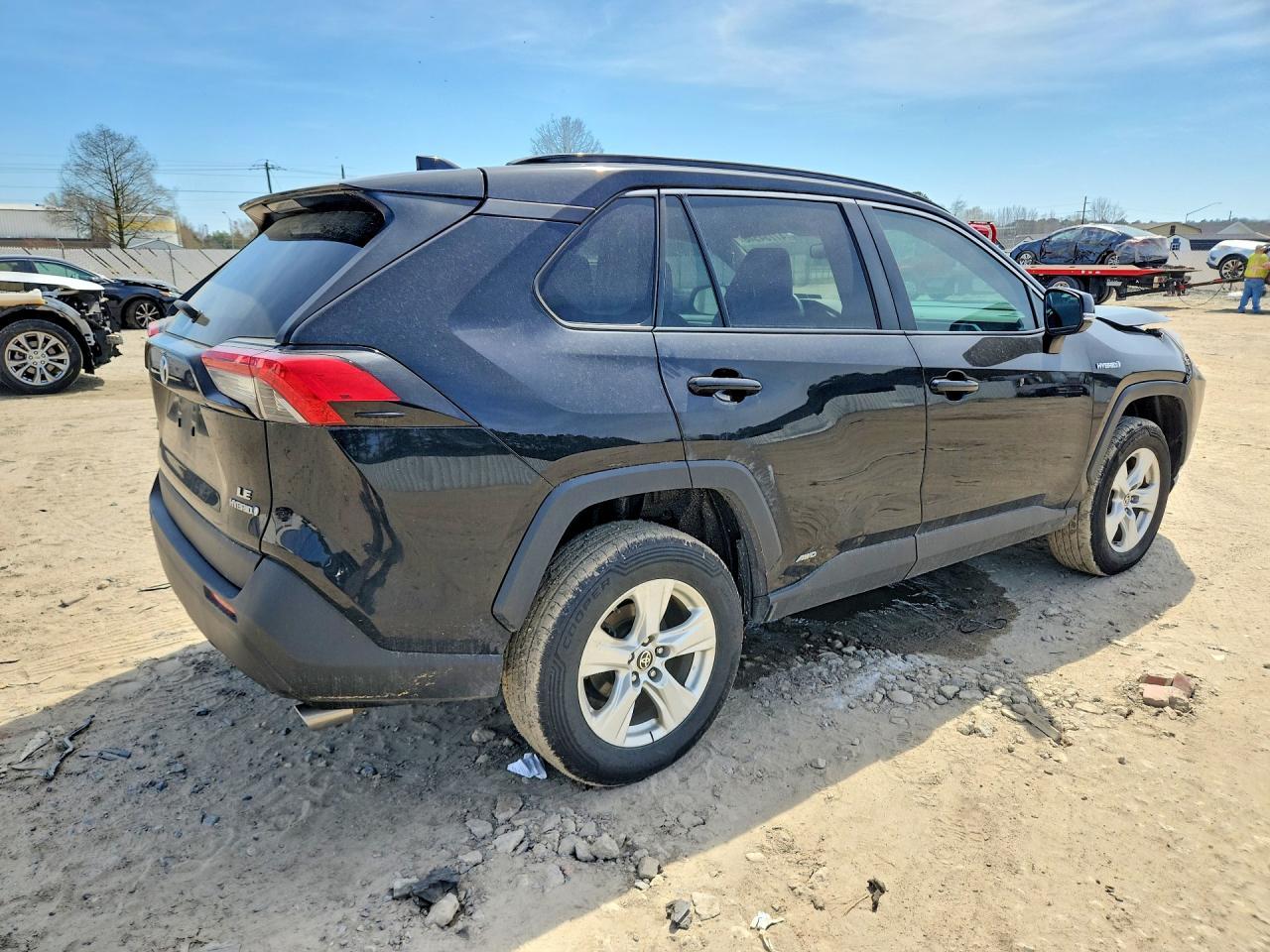 2021 Toyota Rav4 Hybrid Le - zdjęcie 3