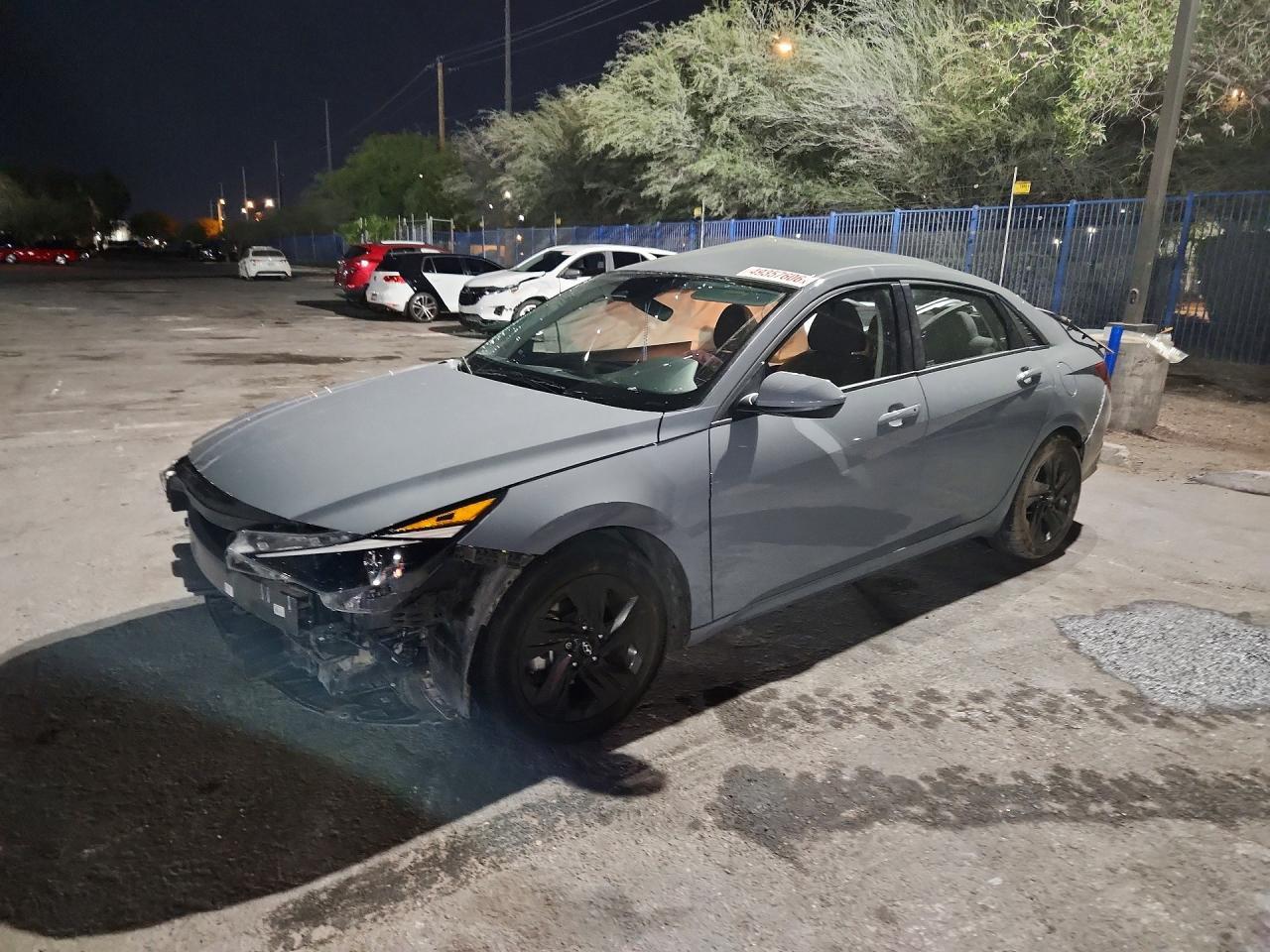 2022 Hyundai Elantra Sel - zdjęcie główne