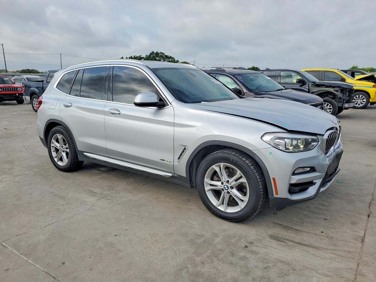 2018 BMW X3 xDrive30I - zdjęcie 4