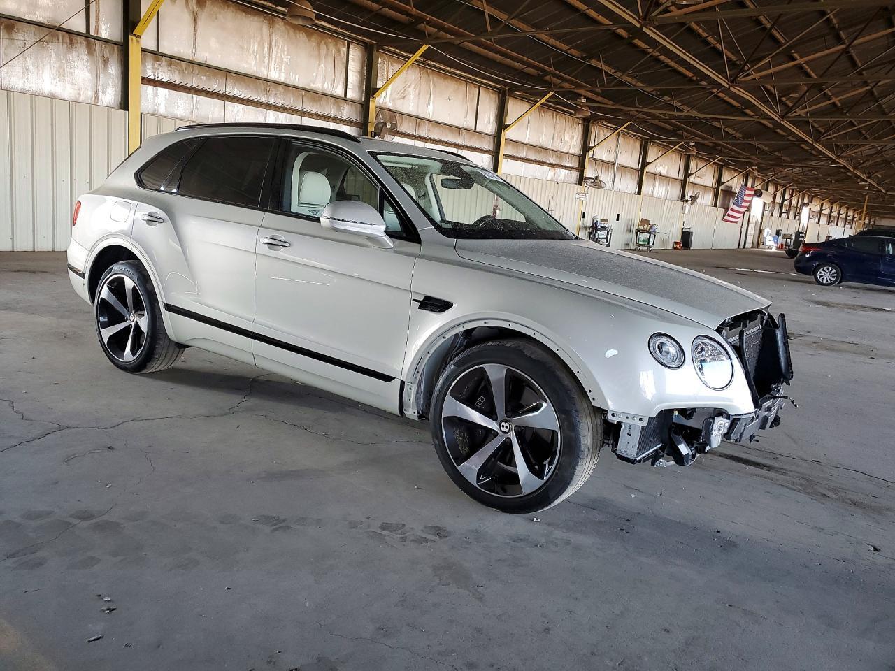 2020 Bentley Bentayga - zdjęcie 4