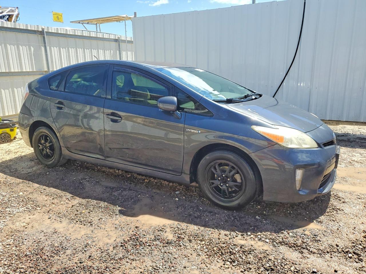 2013 Toyota Prius One - zdjęcie 4