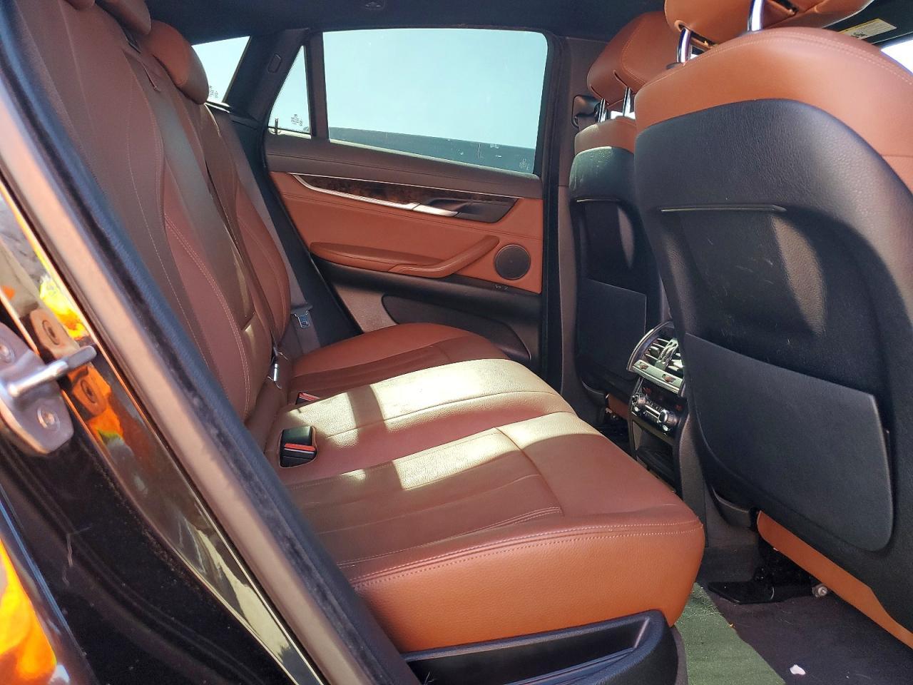2016 BMW X6 xDrive35I - zdjęcie 11
