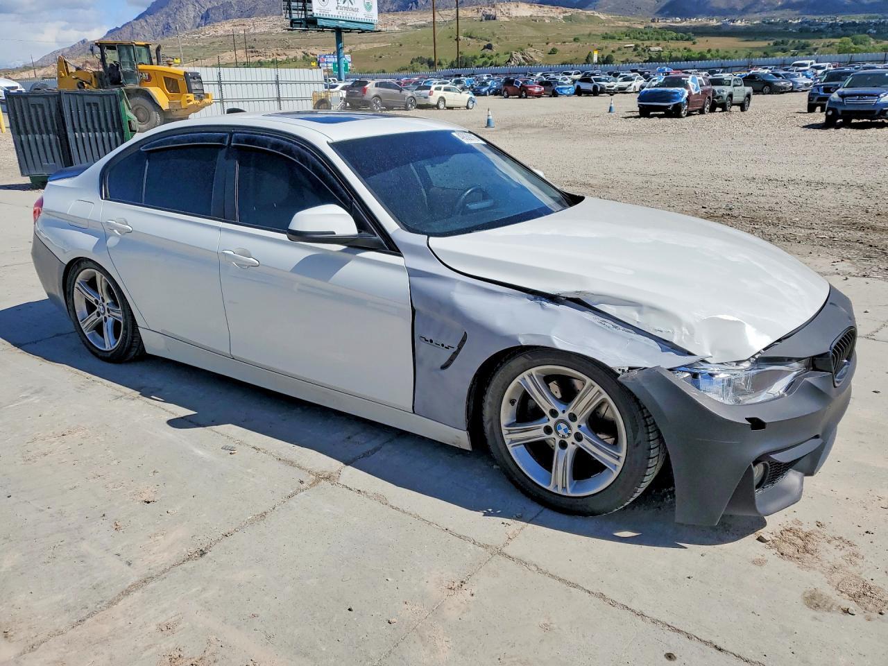 2013 BMW 328 I - zdjęcie 4