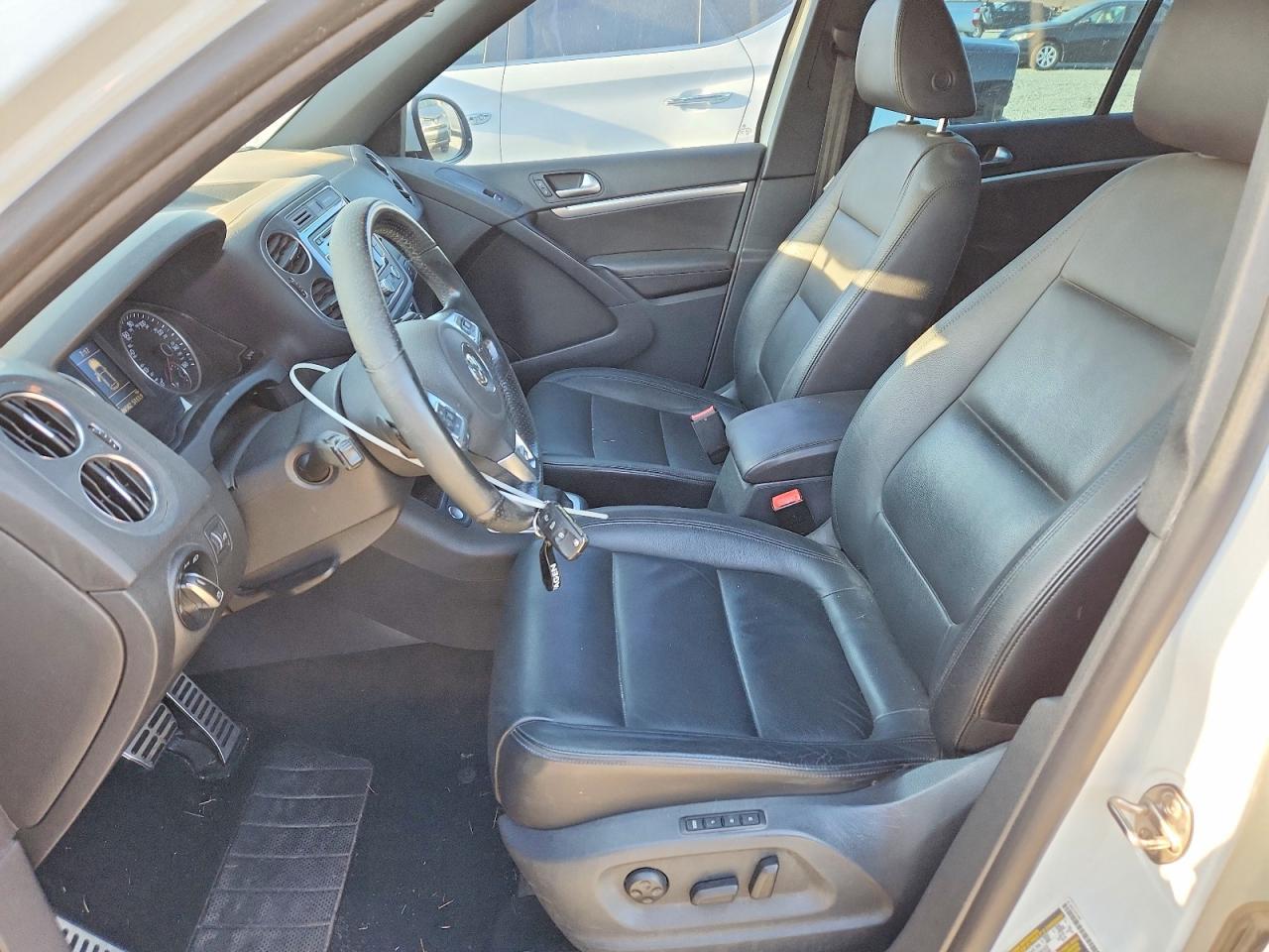2014 Volkswagen Tiguan S - zdjęcie 7
