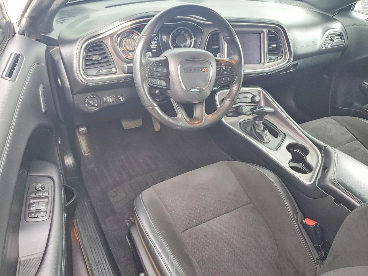 2022 Dodge Challenger R - zdjęcie 8