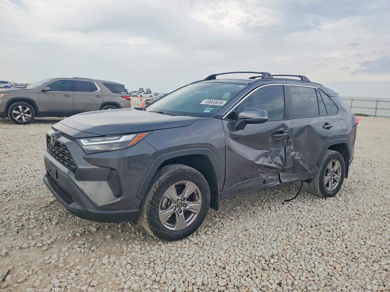 2023 Toyota Rav4 Xle - zdjęcie główne