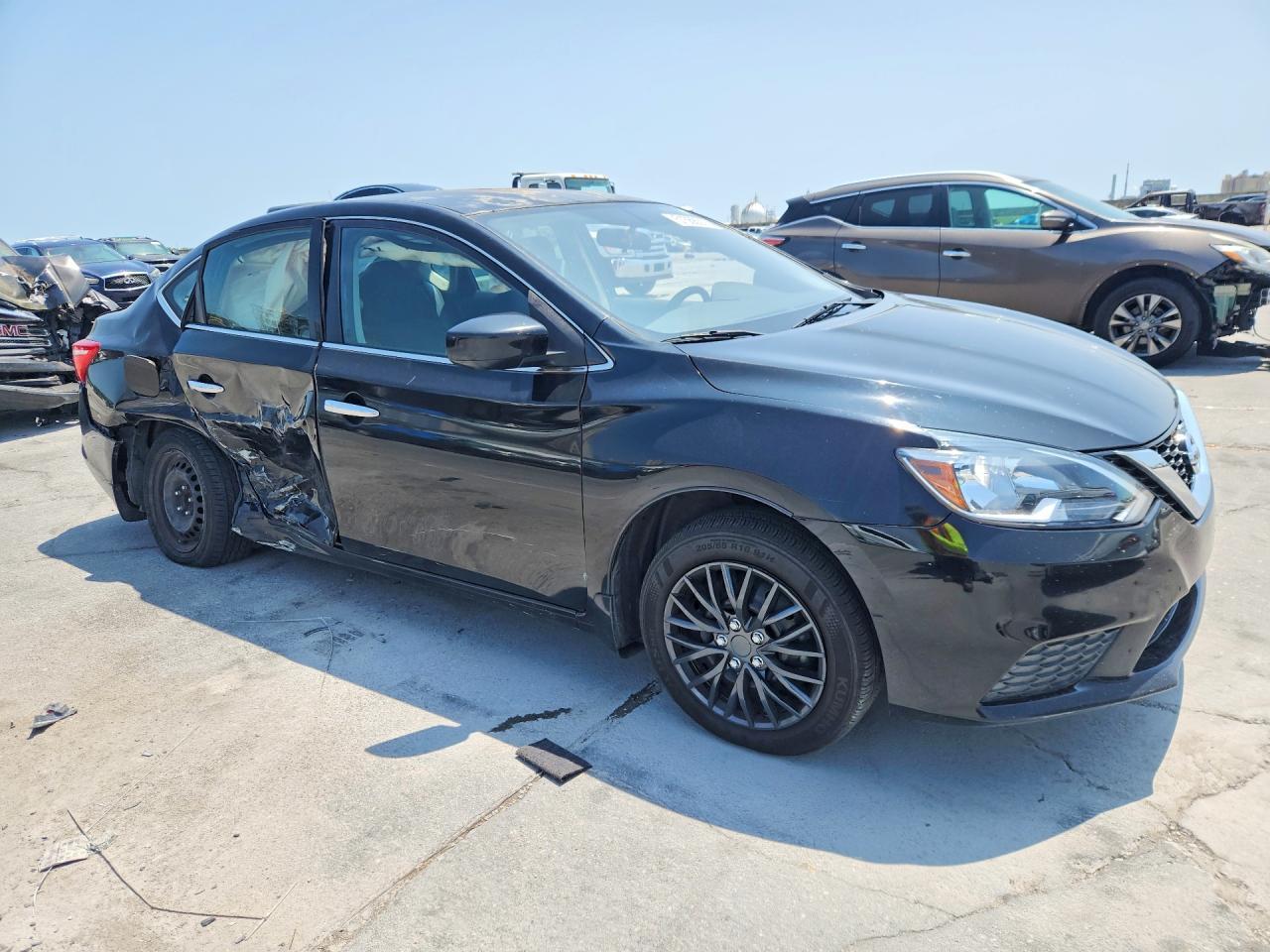 2016 Nissan Sentra S - zdjęcie 4
