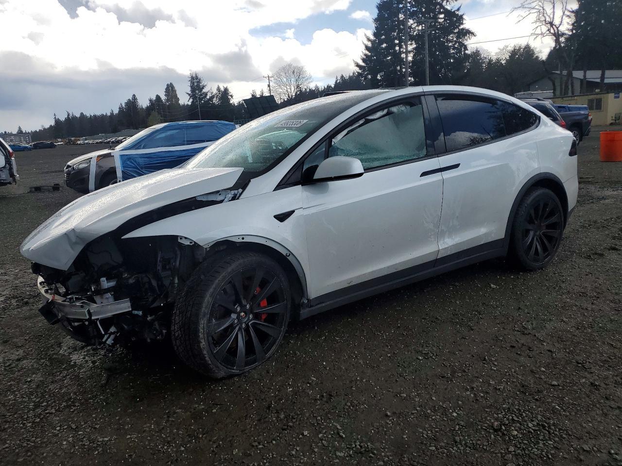 2024 Tesla Model X - zdjęcie główne