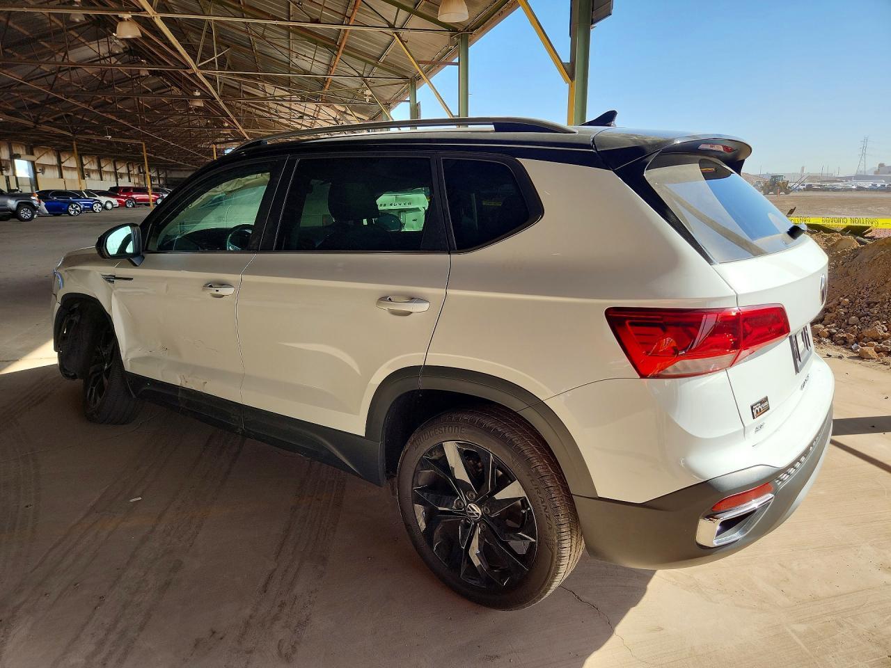 2024 Volkswagen Taos Se - zdjęcie 2