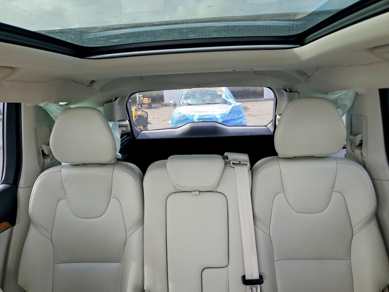 2022 Volvo Xc90 T8 Recharge Inscription Expres - zdjęcie 10