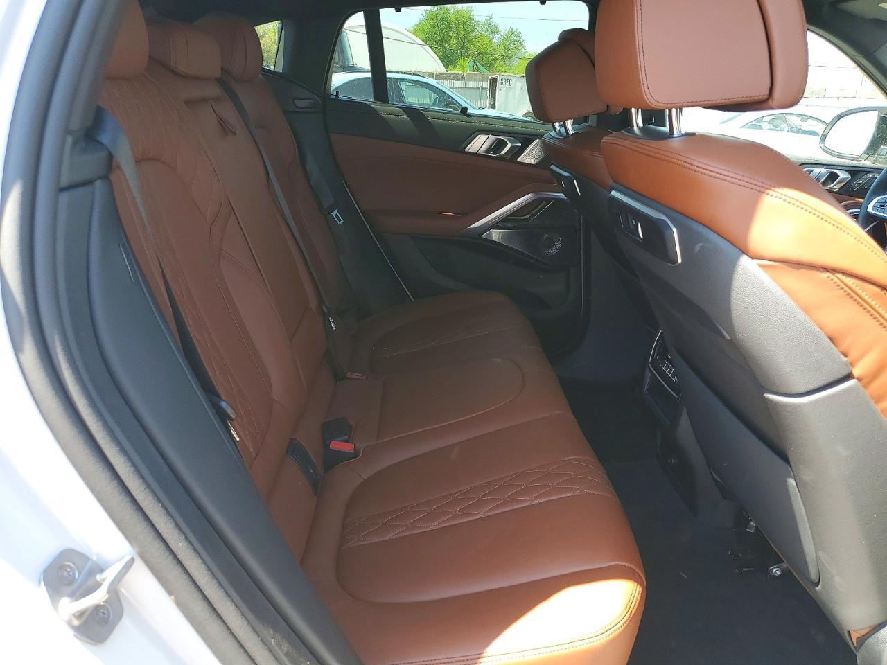 2026 BMW X6 M60I - zdjęcie 11