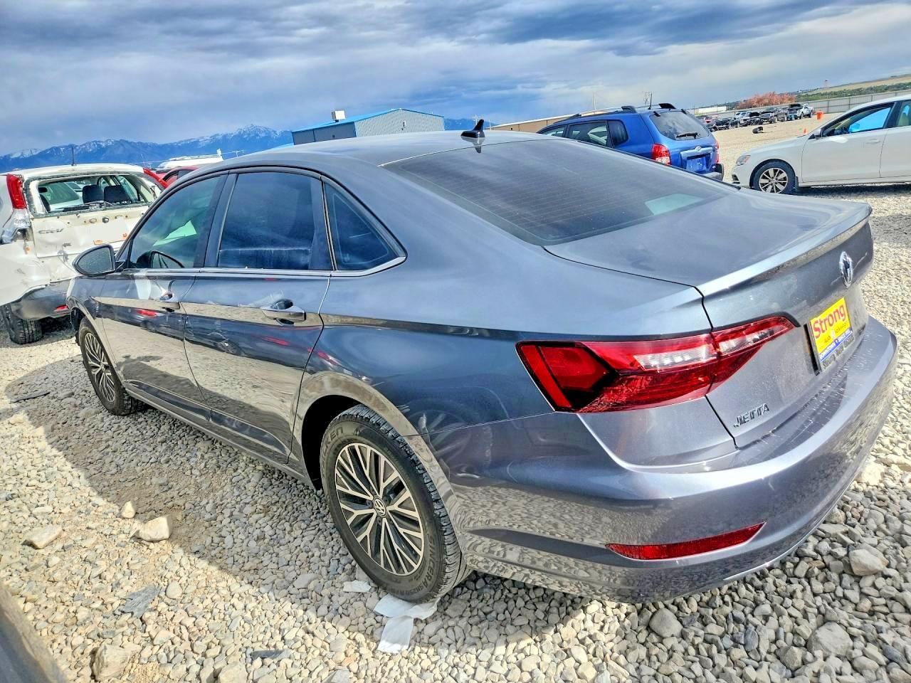 2021 Volkswagen Jetta S - zdjęcie 2
