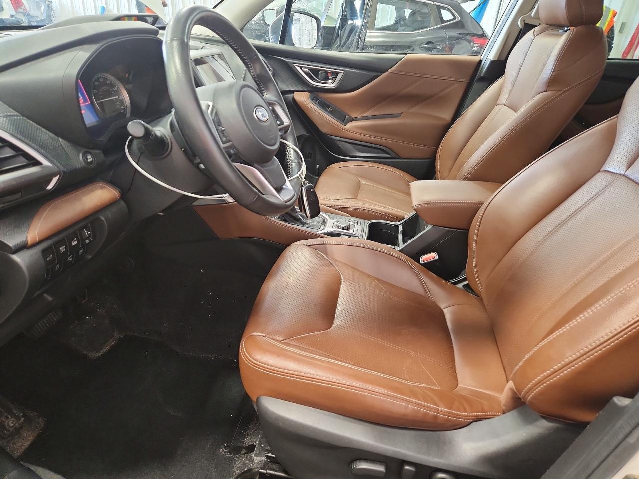 2021 Subaru Forester Touring - zdjęcie 7