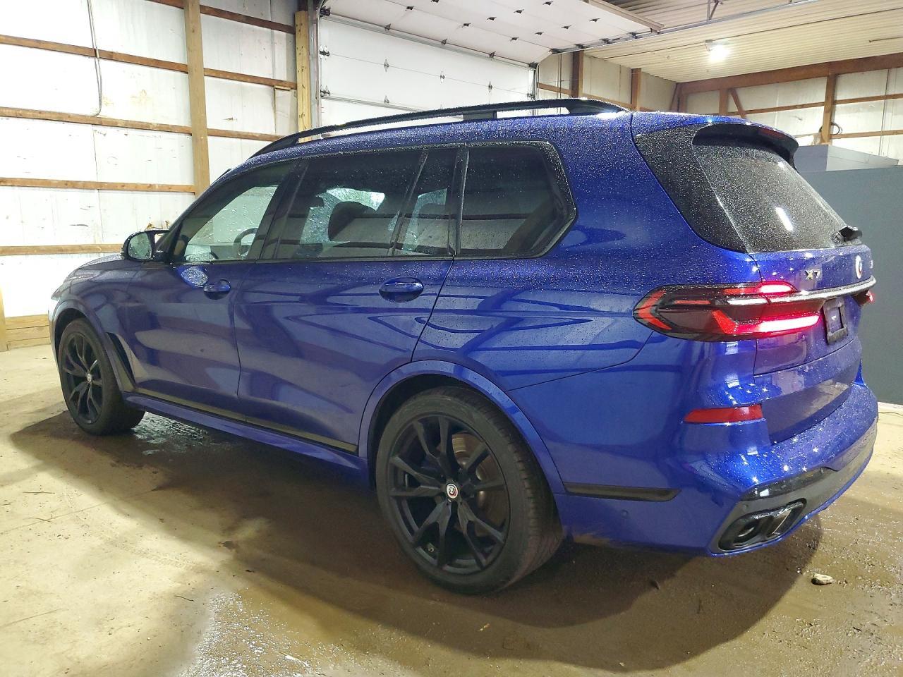 2023 BMW X7 M60I - zdjęcie 2