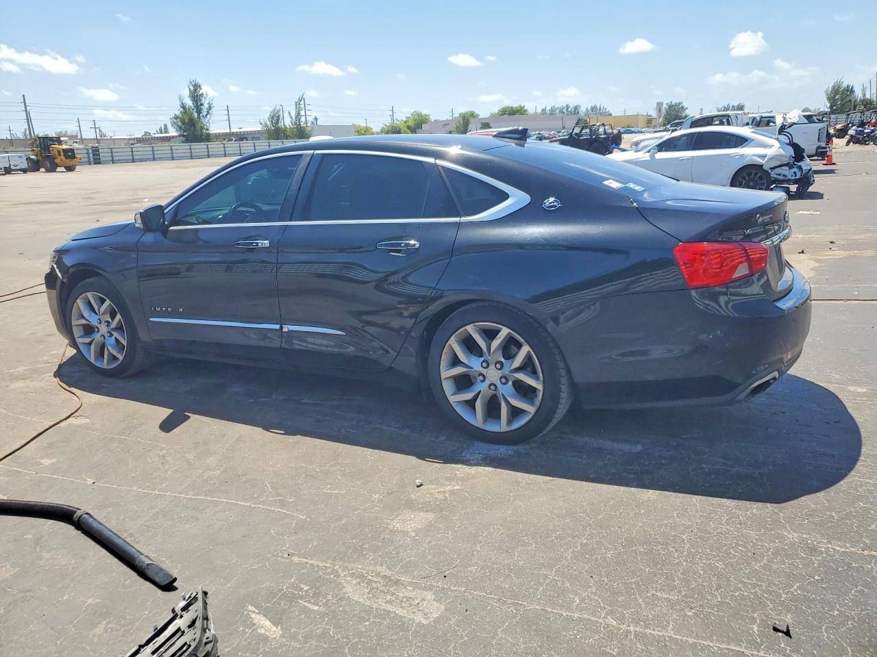 2018 Chevrolet Impala Premier - zdjęcie 2