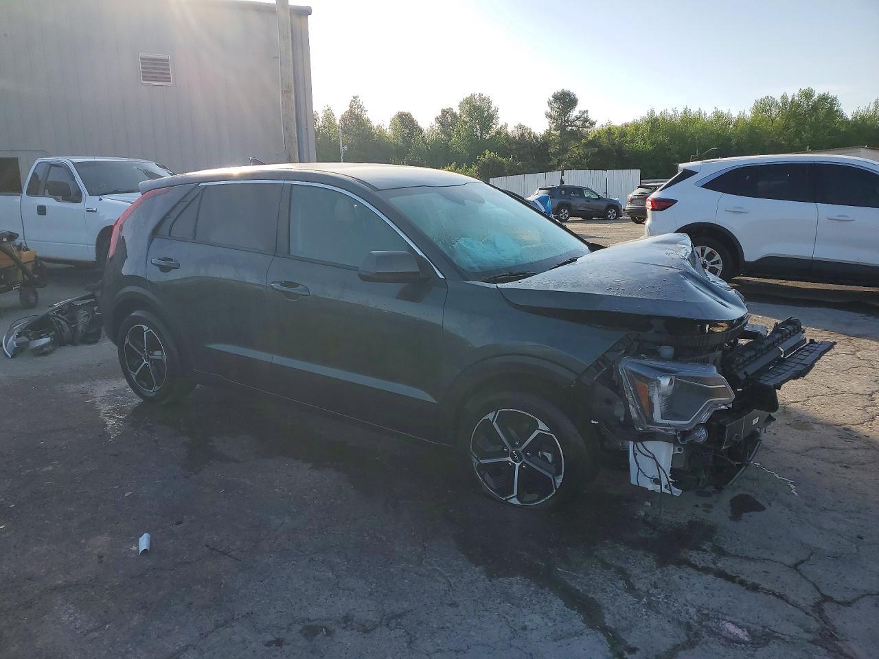 2026 Kia Niro Lx - zdjęcie 4