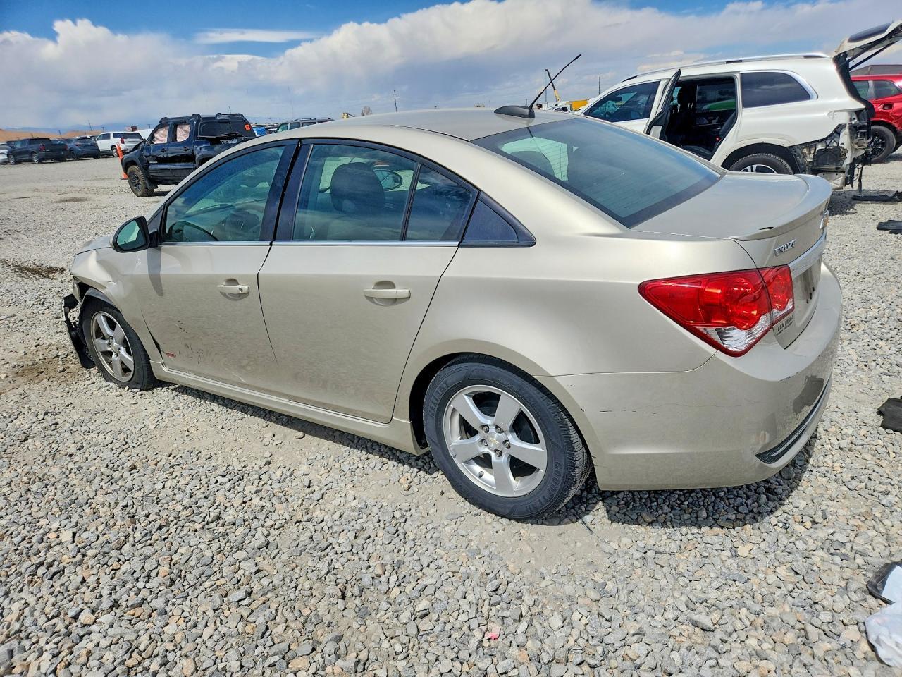 2015 Chevrolet Cruze Lt - zdjęcie 2